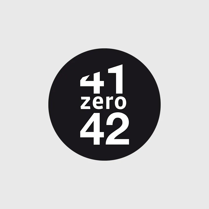 Logo 41zero42 Ceramiche, marchio trattato da DSC House Solutions